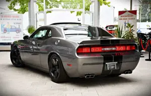 Dodge Challenger 6,4 L V8 SRT HEMI MDS 20" Bild 5