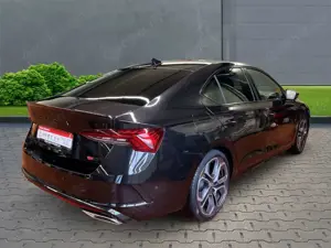 Skoda Octavia RS Plus 4x4 2.0 TDI+Anhängerkupplung+Alufelgen+LED Bild 4