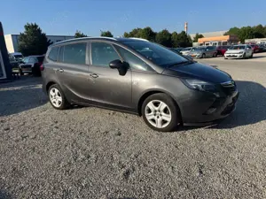 Opel Zafira Tourer Zafira C Tourer Edition Sitzheizung!PDC! 7-Sitze!! Bild 2