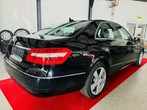 Mercedes-Benz E 200 E -Klasse Lim. E 200 CDI BlueEfficiency Bild 3