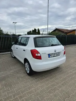 Skoda Fabia 1.2 HTP Active Bild 5