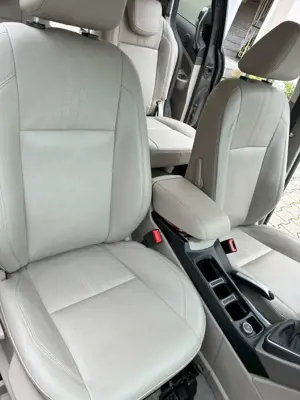 Ford C-Max Grand C-Max Titanium mit Schiebtüren, Echtleder Bild 4