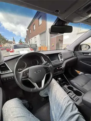 Hyundai TUCSON 1.6 Turbo 4WD DCT Premium Bild 5