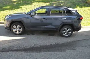 Toyota RAV 4 RAV4 Hybrid RAV 4 2.5 4x4 Lounge Bild 2