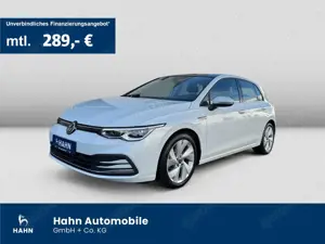 Volkswagen Golf VIII Style 1.5 eTSI DSG IQ.LIGHT PANO DCC S