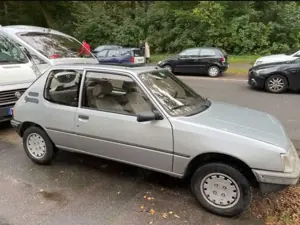 Peugeot 205 XR