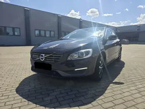 Volvo V60 Momentum