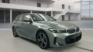BMW 330 330 i xDrive Touring M Sport Ambi HiFi ACC