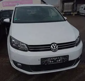 Volkswagen Touran 1.4DSG 7-Sitze,Navi,Winterp.,KetteNeu,AHK,Xenon Bild 4