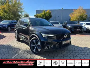 Volvo XC40 B4 B DKG Ultimate Dark+HarmanKardon+ACC
