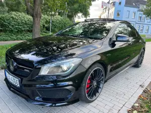 Mercedes-Benz CLA 45 AMG CLA -Klasse CLA 45 AMG 4Matic