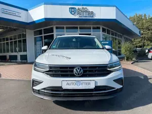 Volkswagen Tiguan 1.5 TSI CarPlay+SHZ+AHK+ACC