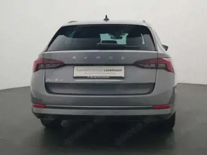 Skoda Octavia Combi Tour NAVI VIRT ACC LED PDC SHZ Bild 4