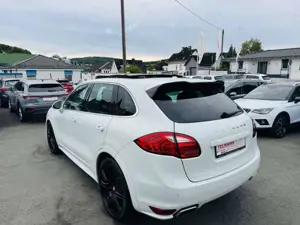 Porsche Cayenne S/Navi/Bi-Xenon/Vollleder/AHK/ Bild 5