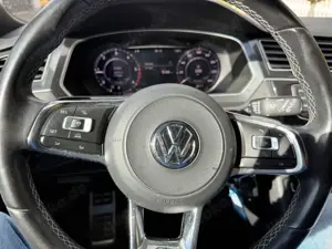 Volkswagen Tiguan Tiguan 2.0 TDI R-Line Bild 4