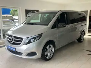 Mercedes-Benz V 200 d lang 7Sitzer Navigation