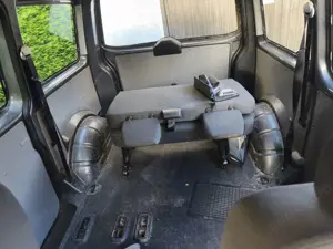 Volkswagen T5 Transporter Kombi Bild 4