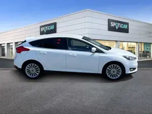 Ford Focus 1.0 EcoBoost Start-Stopp-System Titanium Bild 4
