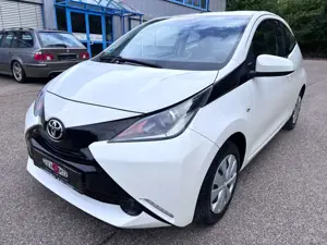 Toyota Aygo 1.0 x-play*2.HAND-EURO 5-KLIMA-WR*