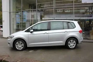 Volkswagen Touran Trendline 1.2 TSI 7 Sitzer,AHk, Navi Bild 5