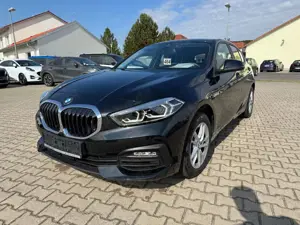 BMW 118 i Limousine LED LENKRADHZ. PDC Bild 4