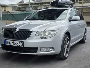 Skoda Superb Combi 2.0 TDI DSG Active