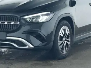 Mercedes-Benz GLA 180 Progressive+Leder+Panodach+AHZV+Volldig Bild 5