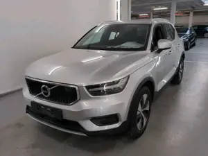 Volvo XC40 Moumentum 2L,.LEDER.Autm. LED Bild 1