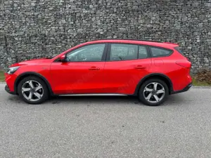 Ford Focus Turnier Active EcoBoost/Navi/Automatik