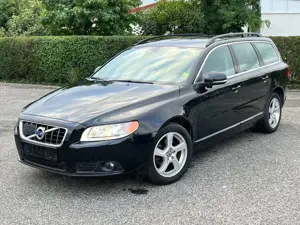 Volvo V70 Kombi Momentum/1Hand/Leder/Kamera/