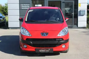 Peugeot 1007 Bild 2