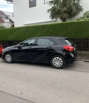 Mercedes-Benz A 180 (BlueEFFICIENCY)