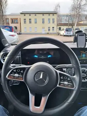 Mercedes-Benz A 180 d 7G-DCT