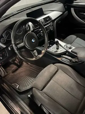 BMW 320 320d Touring Aut. M Sport