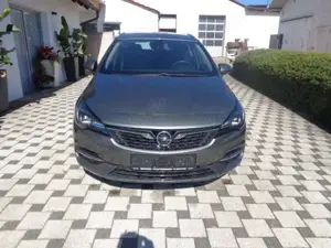 Opel Astra Elegance Start/Stop