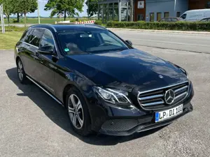 Mercedes-Benz E 220 E 220 d T 9G-TRONIC