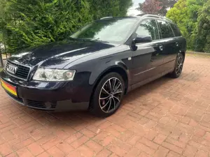 Audi A4 3.0 quattro Avant Leder, Zahnriemen neu