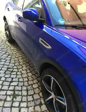 Jaguar E-Pace R-Dynamic AWD Bild 2