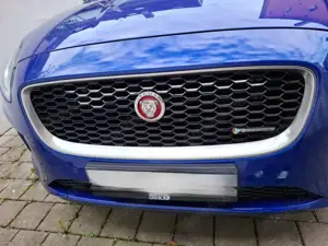 Jaguar E-Pace R-Dynamic AWD Bild 4