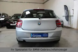 BMW 118 i Lim. 5-trg. wenig Km*Navi*2.Hand*Scheckheft Bild 5