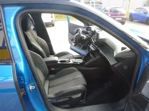 Peugeot 2008 GT Line; mit toller Ausstattung; LED Licht; TOP !! Bild 4