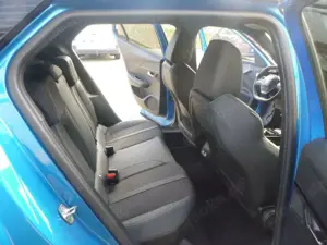 Peugeot 2008 GT Line; mit toller Ausstattung; LED Licht; TOP !! Bild 5