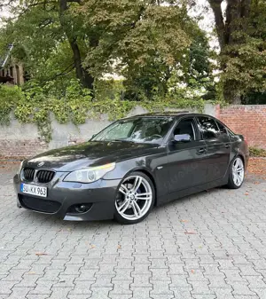 BMW 520 520i TÜV NEU!!! 19Zoll Felgen Sportfahrwerk