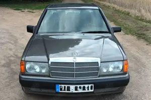 Mercedes-Benz 190 190 E 1.8