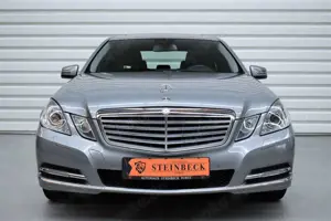 Mercedes-Benz E 220 CDI Elegance Automatik+Schiebedach+SHZ Bild 5