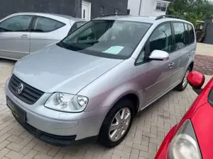 Volkswagen Touran 1.6 Conceptline * 7.SITZER *KAMERA *