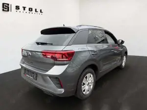 Volkswagen T-Roc 1.5 TSI R-Line BlackStyle+IQ-Drive+Keyless+++ Bild 3