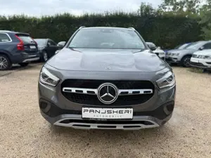Mercedes-Benz GLA 180 GLA180d Aut Widescreen LED Navi Leder Kamera Bild 2