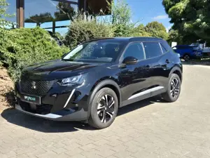 Peugeot 2008 Allure Pack PureTech 130 - 1.Hand/Navi/Sitzheizung Bild 2