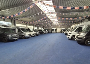 Stellplatz innen u außen für Wohnmobil, Oldtimer, Motorrad